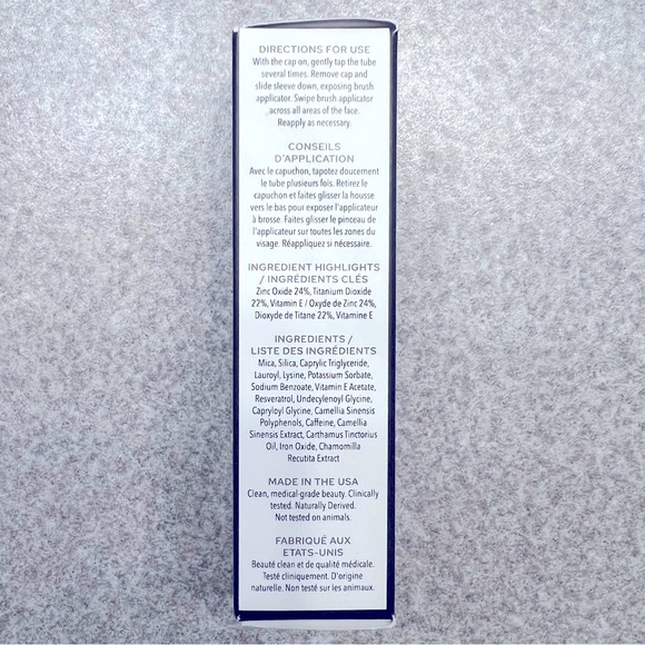 Dr. Lara Devgan SPF 50 Dusting Powder Face New in Box - Picture 4 of 8